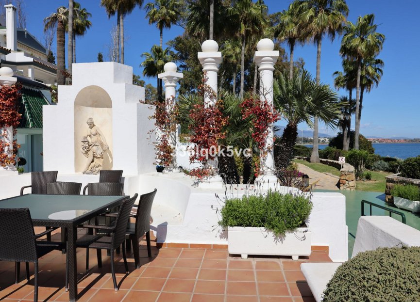 Resale - House - Townhouse - Estepona - Estepona Centro