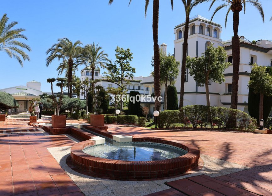 Resale - House - Townhouse - Estepona - Estepona Centro