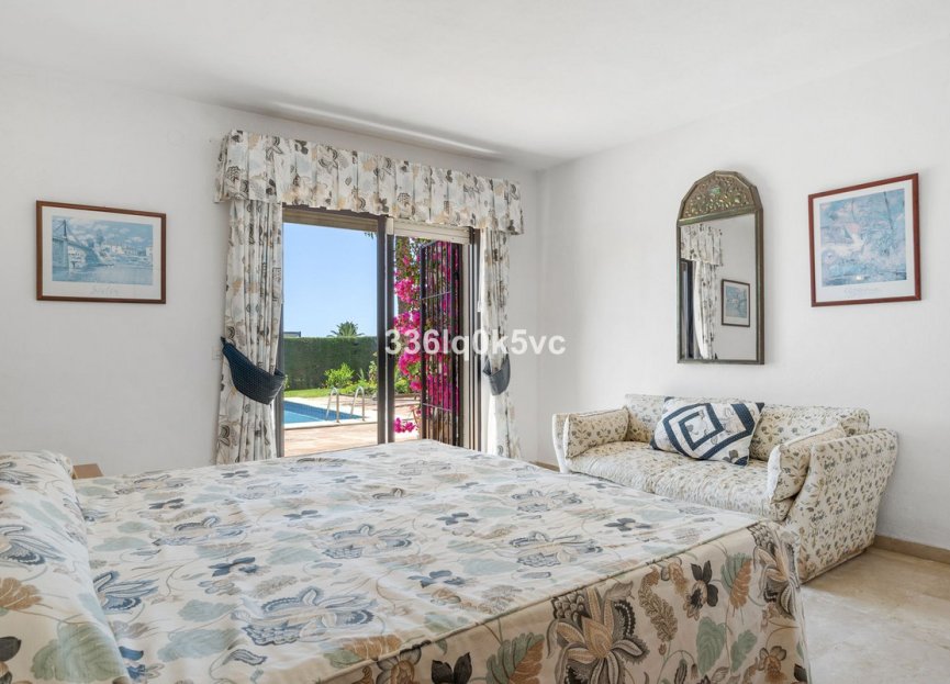 Resale - House - Detached Villa - Marbella - Las Chapas