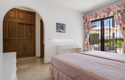 Resale - House - Detached Villa - Marbella - Las Chapas