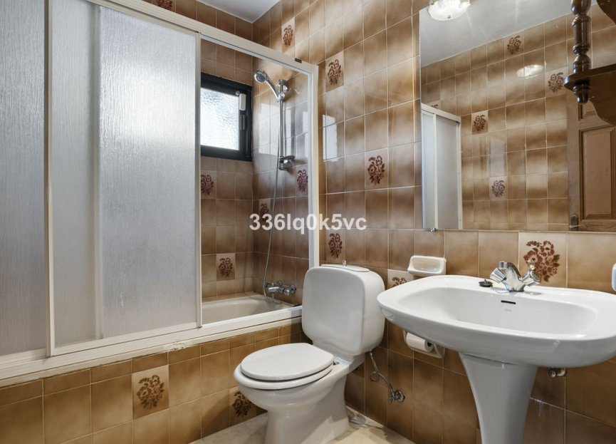 Resale - House - Detached Villa - Marbella - Las Chapas