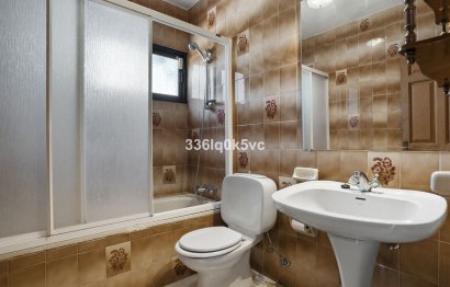 Resale - House - Detached Villa - Marbella - Las Chapas