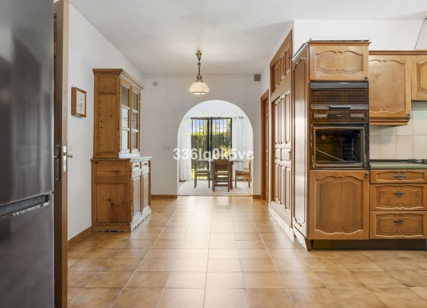 Resale - House - Detached Villa - Marbella - Las Chapas