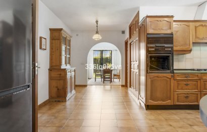 Resale - House - Detached Villa - Marbella - Las Chapas