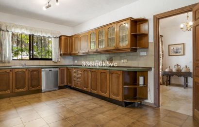 Resale - House - Detached Villa - Marbella - Las Chapas