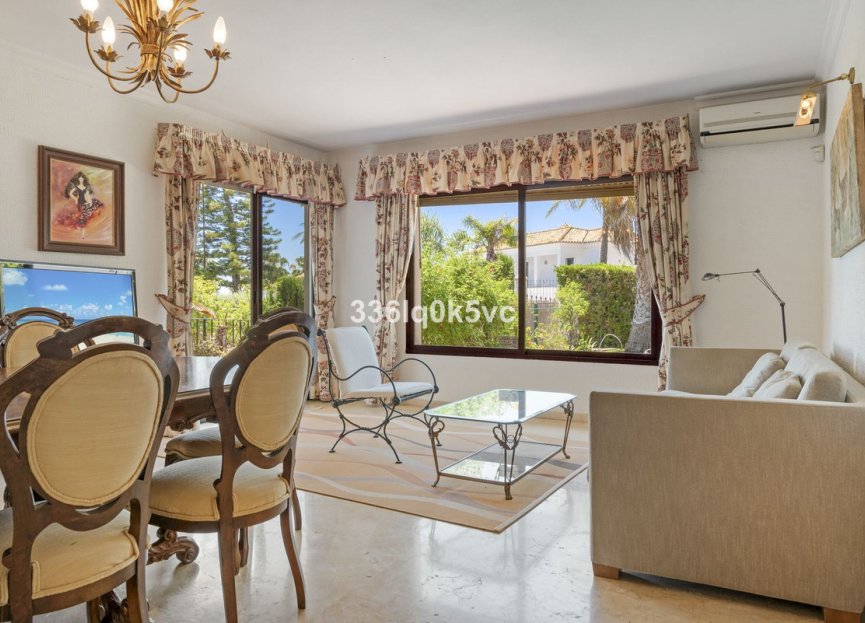 Resale - House - Detached Villa - Marbella - Las Chapas
