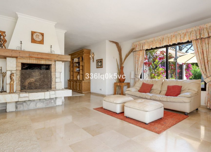 Resale - House - Detached Villa - Marbella - Las Chapas