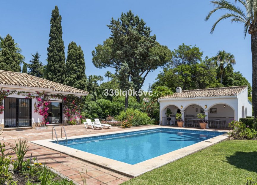 Resale - House - Detached Villa - Marbella - Las Chapas