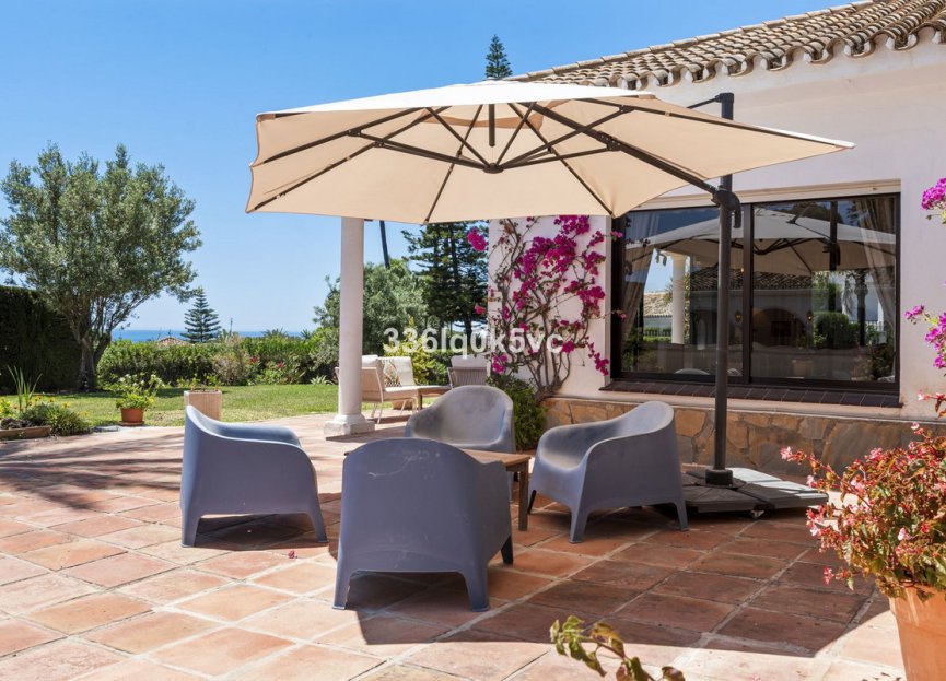 Resale - House - Detached Villa - Marbella - Las Chapas