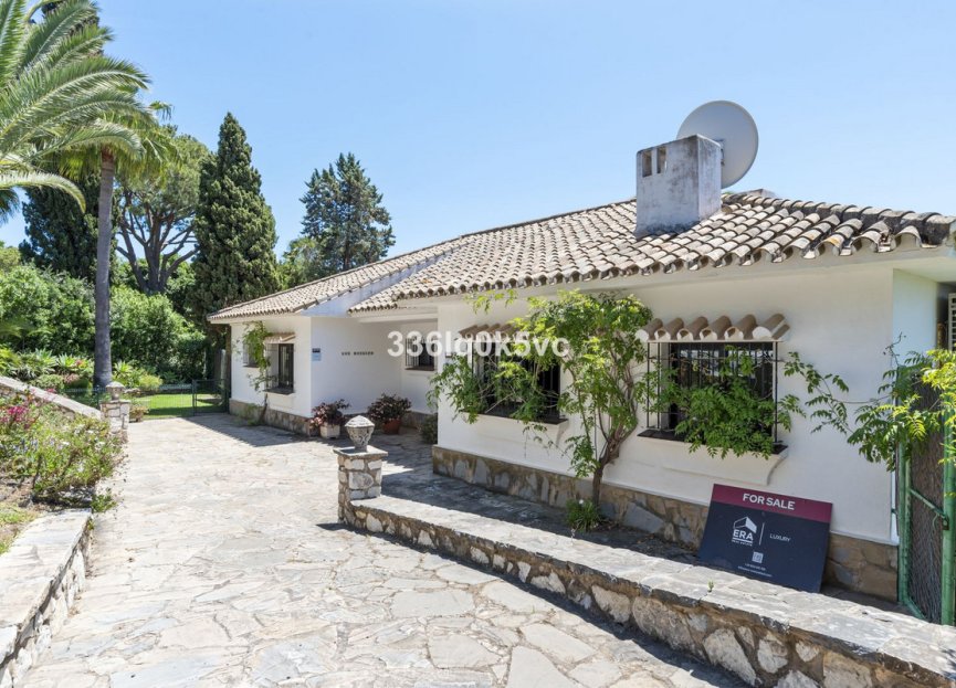 Resale - House - Detached Villa - Marbella - Las Chapas