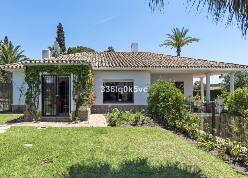 Resale - House - Detached Villa - Marbella - Las Chapas
