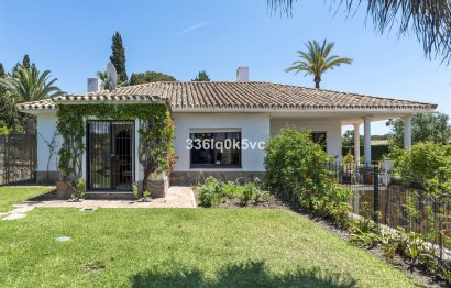 Resale - House - Detached Villa - Marbella - Las Chapas