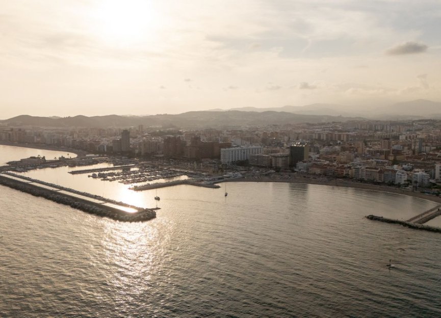 Resale - Apartment - Top Floor Apartment - Fuengirola - Fuengirola Centro