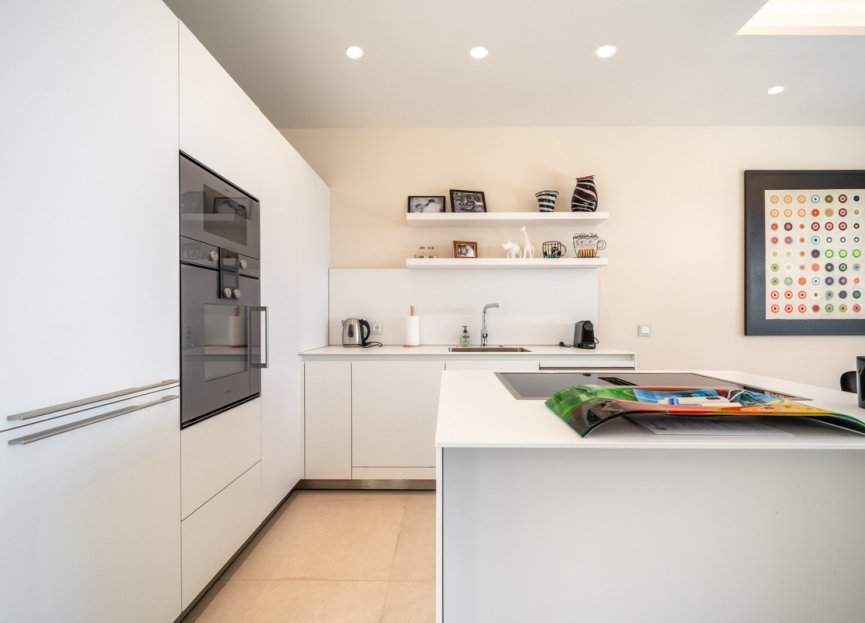 Resale - House - Townhouse - Estepona - Estepona Centro