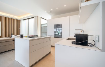 Resale - House - Townhouse - Estepona - Estepona Centro