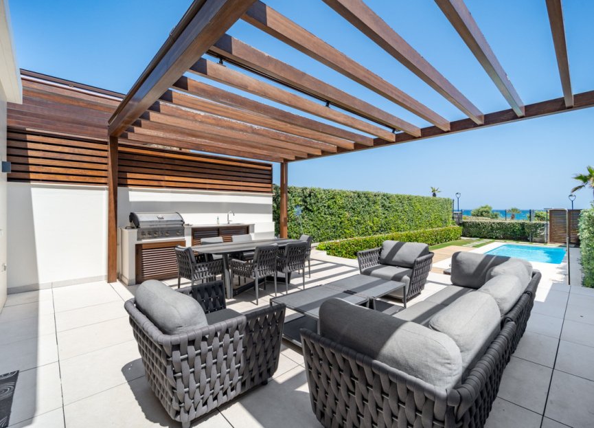 Resale - House - Townhouse - Estepona - Estepona Centro