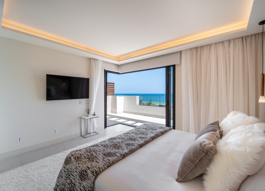 Resale - House - Townhouse - Estepona - Estepona Centro