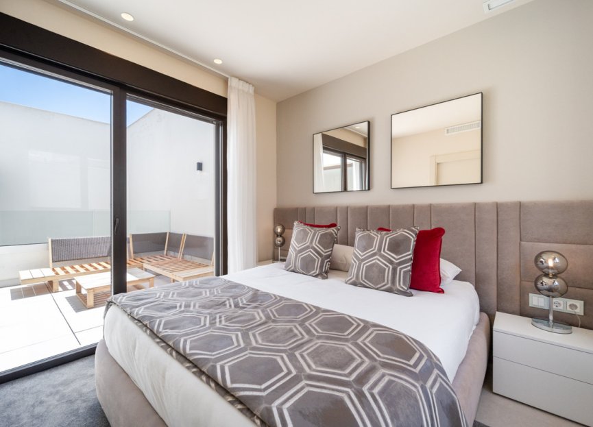 Resale - House - Townhouse - Estepona - Estepona Centro