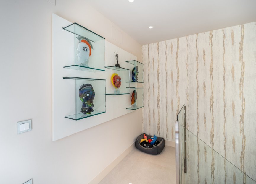 Resale - House - Townhouse - Estepona - Estepona Centro