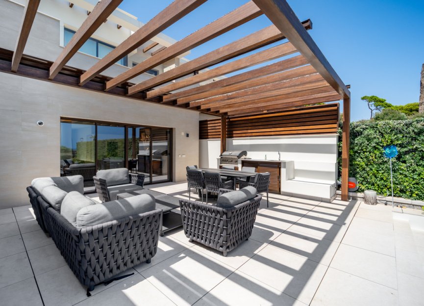 Resale - House - Townhouse - Estepona - Estepona Centro