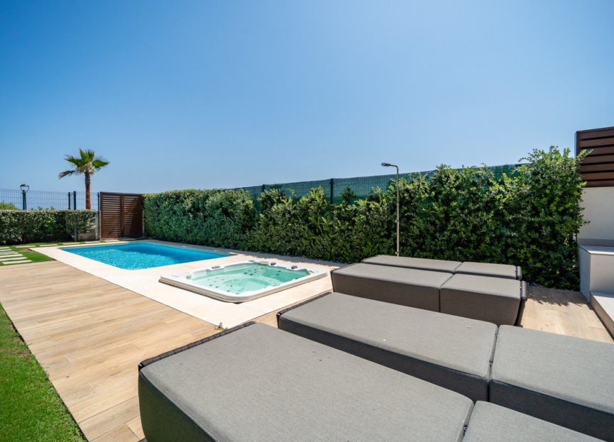 Resale - House - Townhouse - Estepona - Estepona Centro