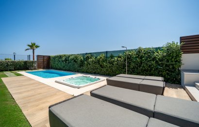 Resale - House - Townhouse - Estepona - Estepona Centro