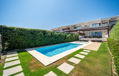 Resale - House - Townhouse - Estepona - Estepona Centro