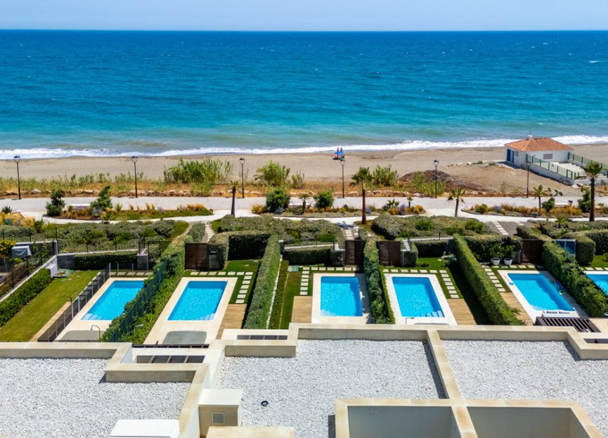 Resale - House - Townhouse - Estepona - Estepona Centro