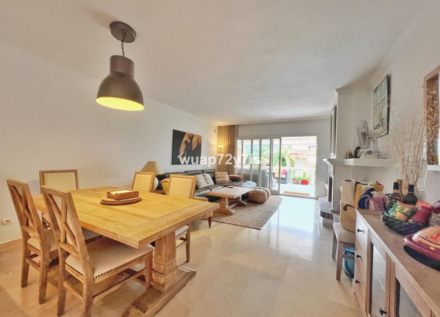 Resale - Apartment - Middle Floor Apartment - Estepona - Estepona Centro
