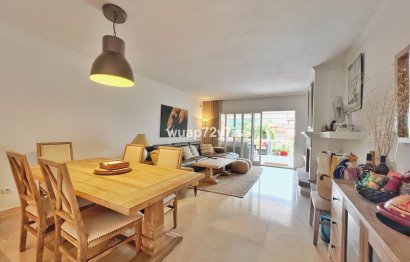 Resale - Apartment - Middle Floor Apartment - Estepona - Estepona Centro