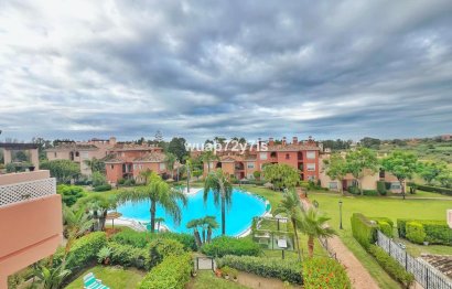 Resale - Apartment - Middle Floor Apartment - Estepona - Estepona Centro