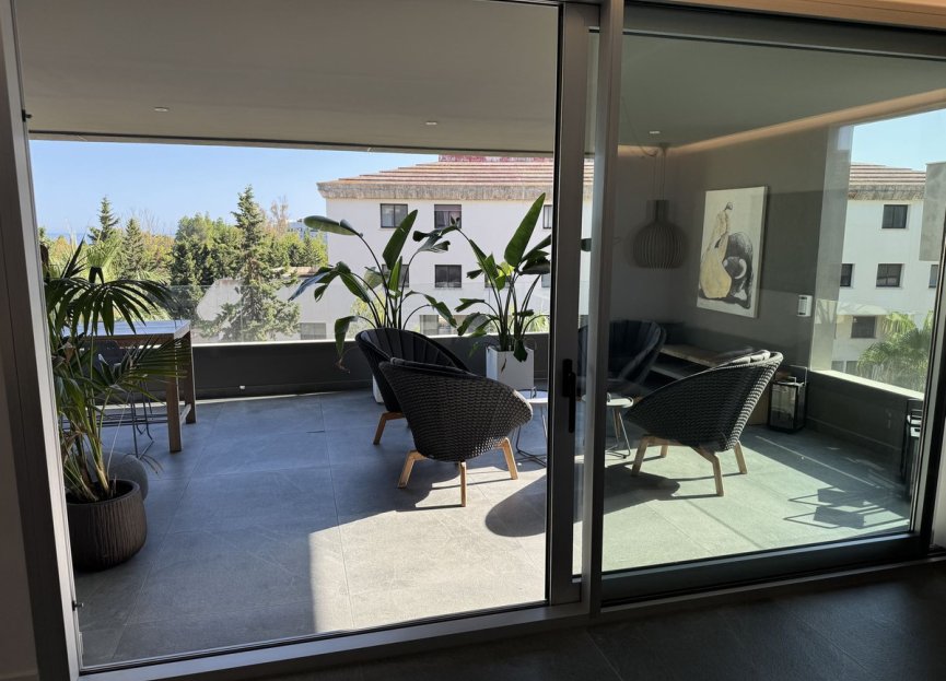 Resale - Apartment - Penthouse - Marbella - Nueva Andalucia