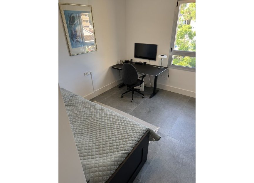 Resale - Apartment - Penthouse - Marbella - Nueva Andalucia