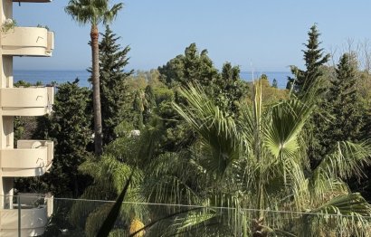 Resale - Apartment - Penthouse - Marbella - Nueva Andalucia