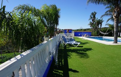 Resale - House - Finca - Cortijo - Estepona - Estepona Centro