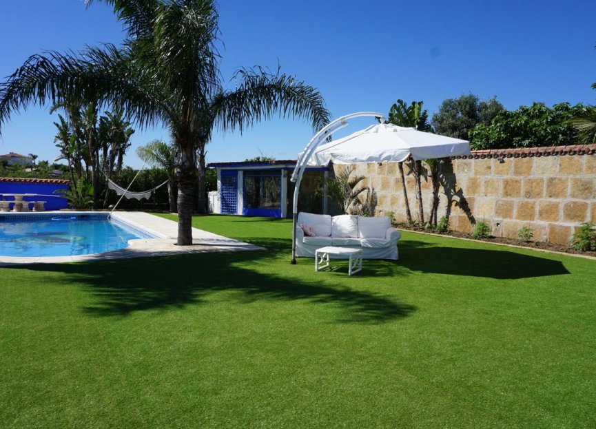 Resale - House - Finca - Cortijo - Estepona - Estepona Centro