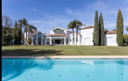 Resale - House - Detached Villa - Marbella - Guadalmina Baja