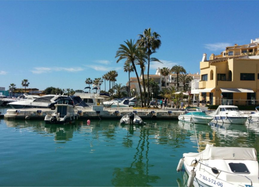 Resale - Ground floor apartment - Marbella - Cabopino