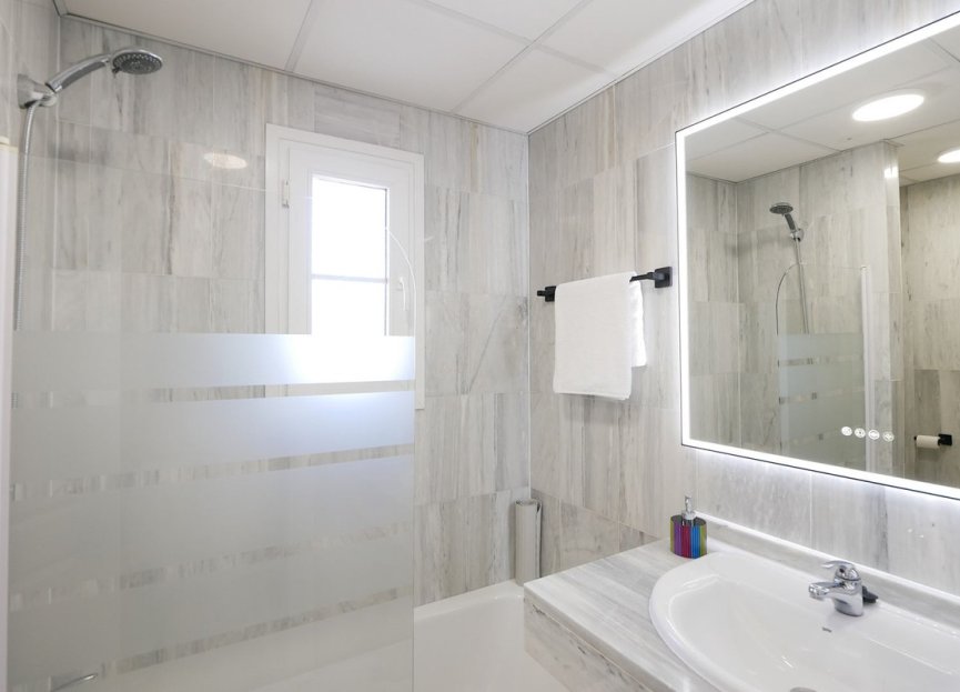 Resale - Ground floor apartment - Marbella - Cabopino