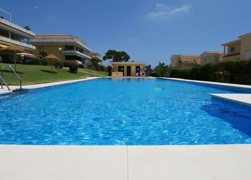 Resale - Ground floor apartment - Marbella - Cabopino