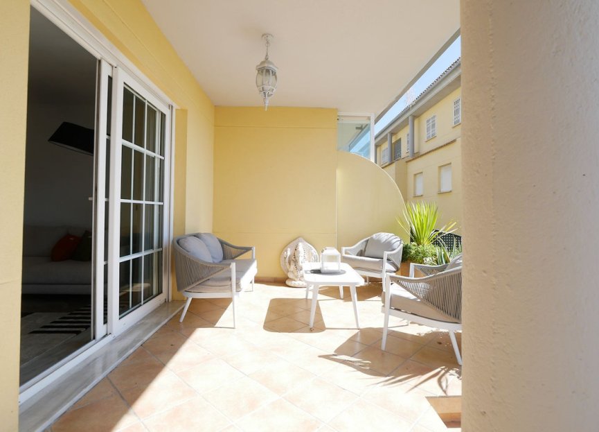 Resale - Ground floor apartment - Marbella - Cabopino