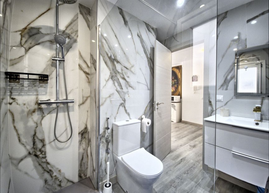 Resale - Apartment - Middle Floor Apartment - Marbella - Marbella Centro