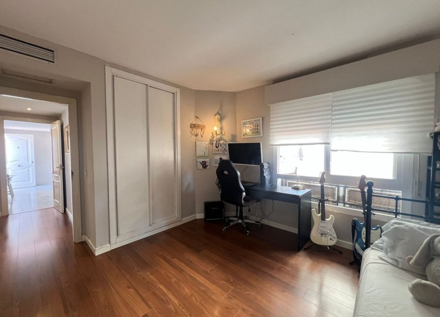 Resale - Apartment - Penthouse - Marbella - Marbella Centro