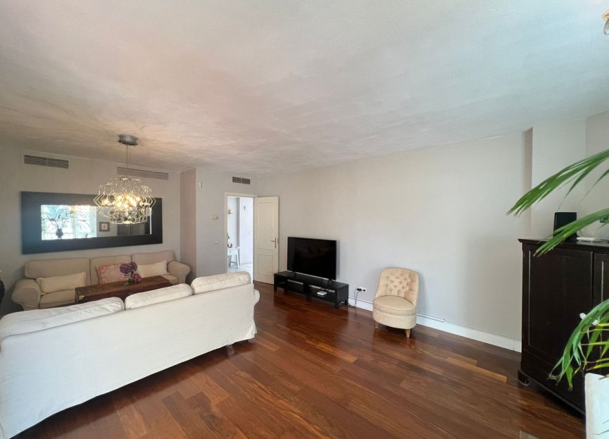 Resale - Apartment - Penthouse - Marbella - Marbella Centro