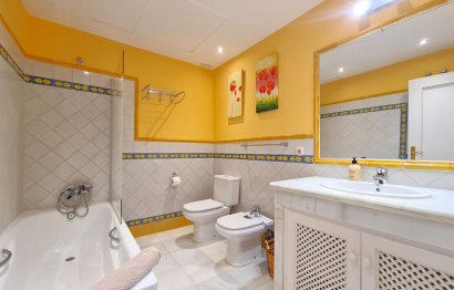 Resale - Ground floor apartment - Casares - Casares Playa