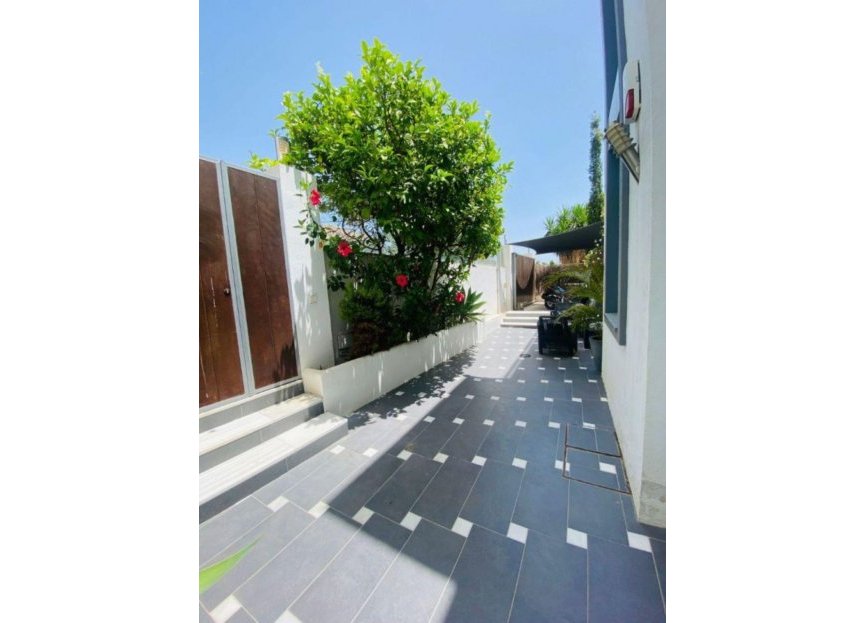 Resale - House - Detached Villa - Marbella - Marbella Centro