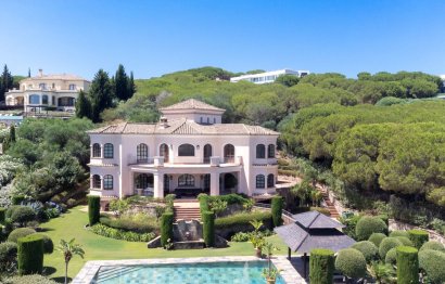 Resale - House - Detached Villa - Sotogrande