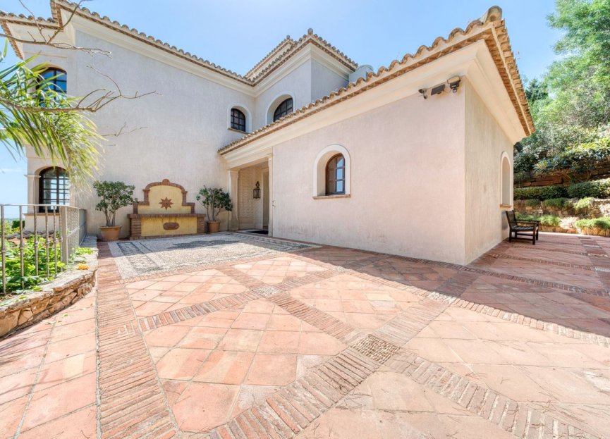 Resale - House - Detached Villa - Sotogrande