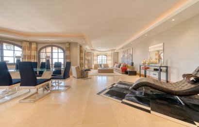 Resale - House - Detached Villa - Sotogrande