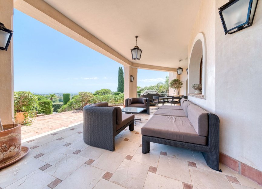 Resale - House - Detached Villa - Sotogrande